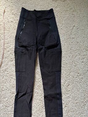 Athleta Headlands Hybrid Cargo II Tight